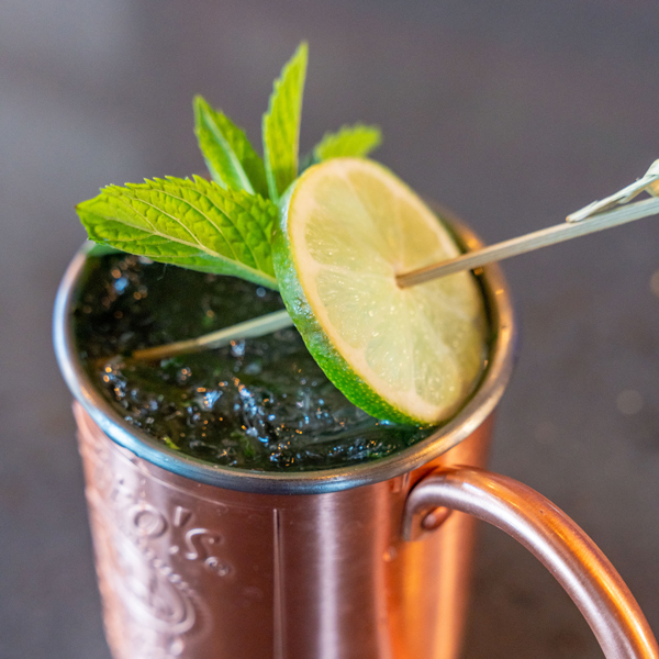 Mule cocktail with lime and mint